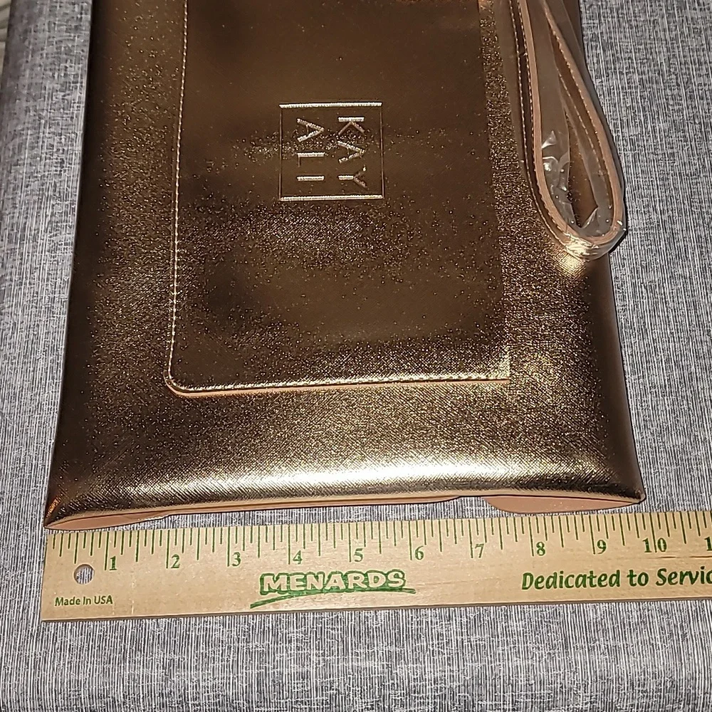 KAYALI Huda Beauty Laptop Pouch Rose Gold Snaps New